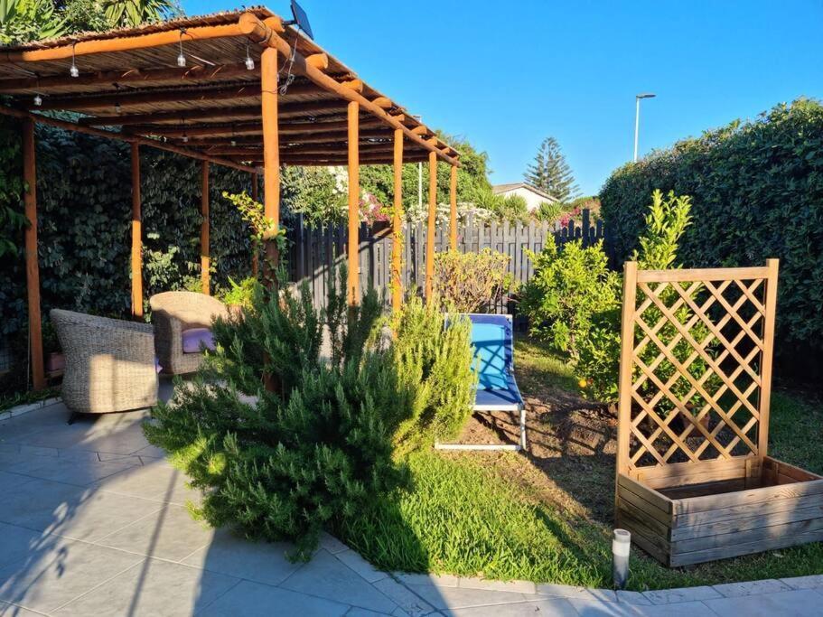 Villa Tea, Residenza Incantevole Con Giardino . Flumini di Quartu Εξωτερικό φωτογραφία
